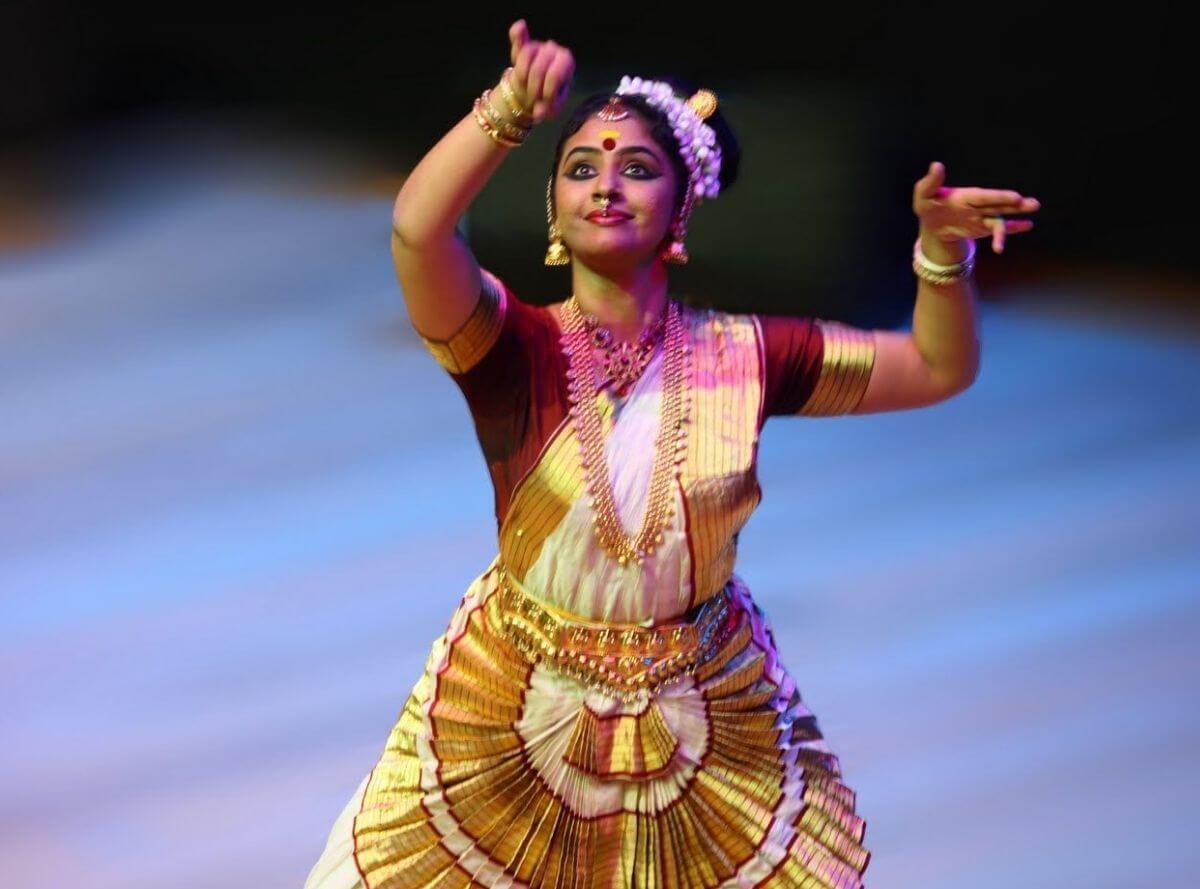 online-Bharatanatyam-training